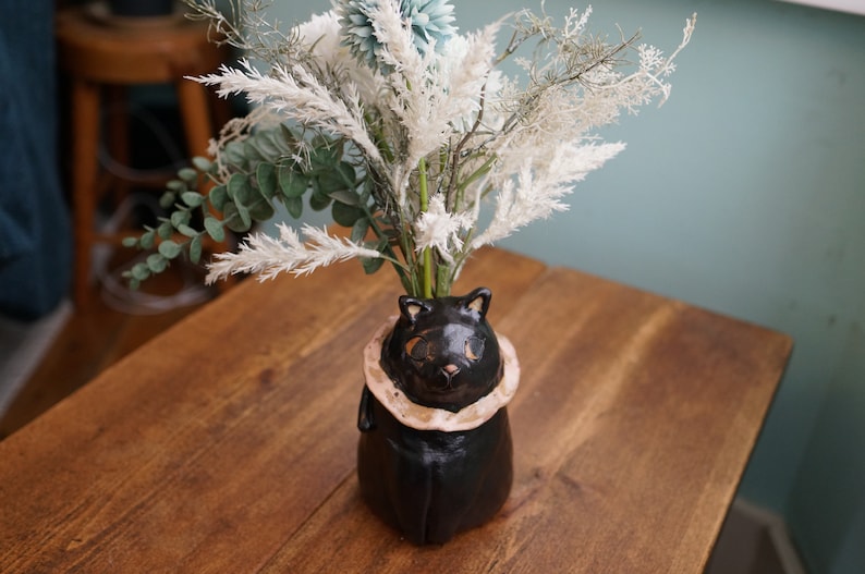 Keramik handgemachte schwarze Katze Blumentopf Vase, Tier Topf, Katzenskulptur, Katzenpflanzer Bild 2