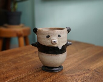 Ceramic Handmade Panda Hold my hand Tea Cup,Bear Mug,Pottery Mug,Handmade Ceramic Mug,Cute Ceramic