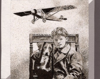 Natural sand painting 24x18 cm Charles Lindbergh, his dog and his plane, the Spirit of St Louis