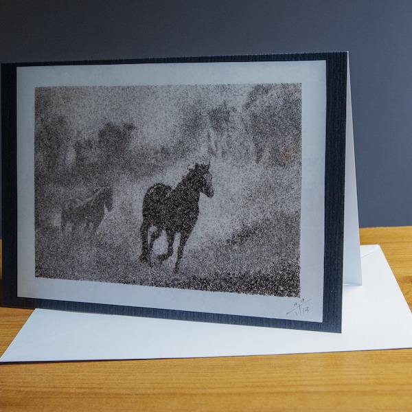 Carte de vœux A5, reproduction du tableau de sable "Chevaux dans la brume"