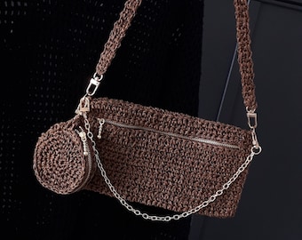 Double-sided raffia clutch with small round coin handbag