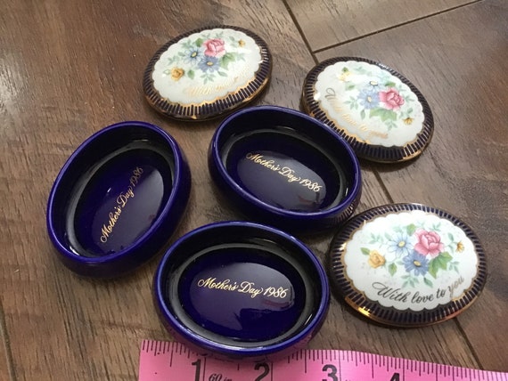 Lot of 3 1986 Mothers Day Trinket Containers - image 2