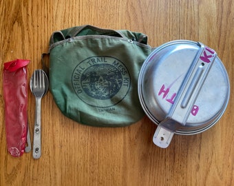 Vintage Official Trail Mess Kit with Utensils
