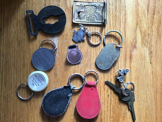 US JUNK KEY-CHAIN ／ VINTAGE Vintage 1970's/1980's Plastic Key Chains Advertising