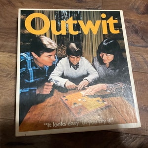 1978 Parker Brothers Outwit Game- COMPLETE