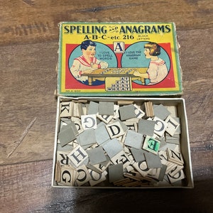 Vintage 1930’s Springfield Photo Mount Co Spelling and Anagrams