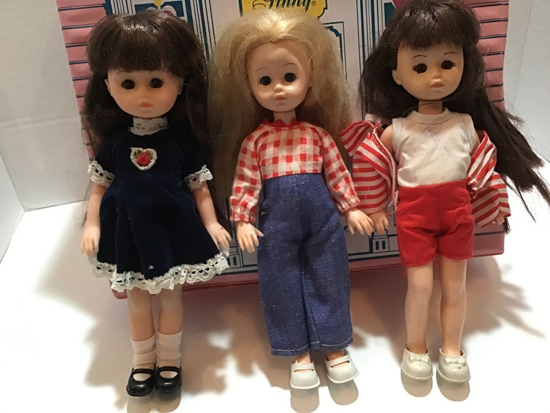 Vintage 1979 Vogue Ginny Doll Case w/ 3 Dolls image 2