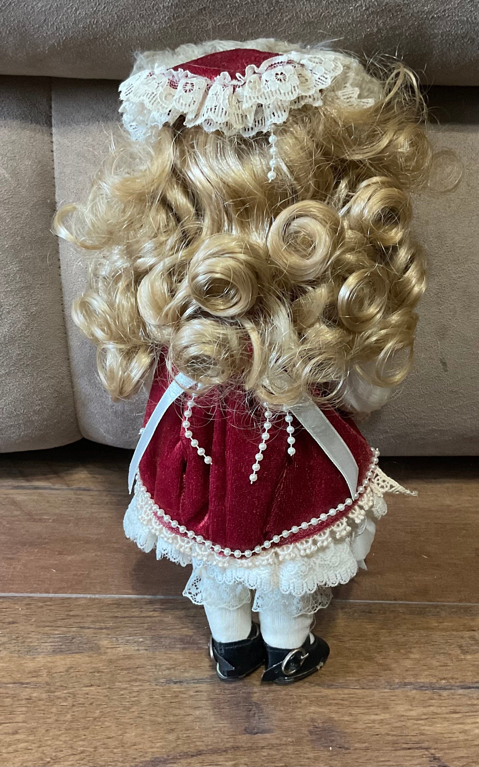 Vintage King State The Doll Crafter Porcelain Doll - 11