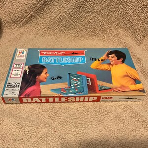 1971 Milton Bradley Battleship Game - COMPLETE