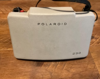 Polaroid EE33 Land Camera Near Mint With Original Box and Manual