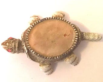 Vintage Turtle Bobble Nodder Pin Cushion