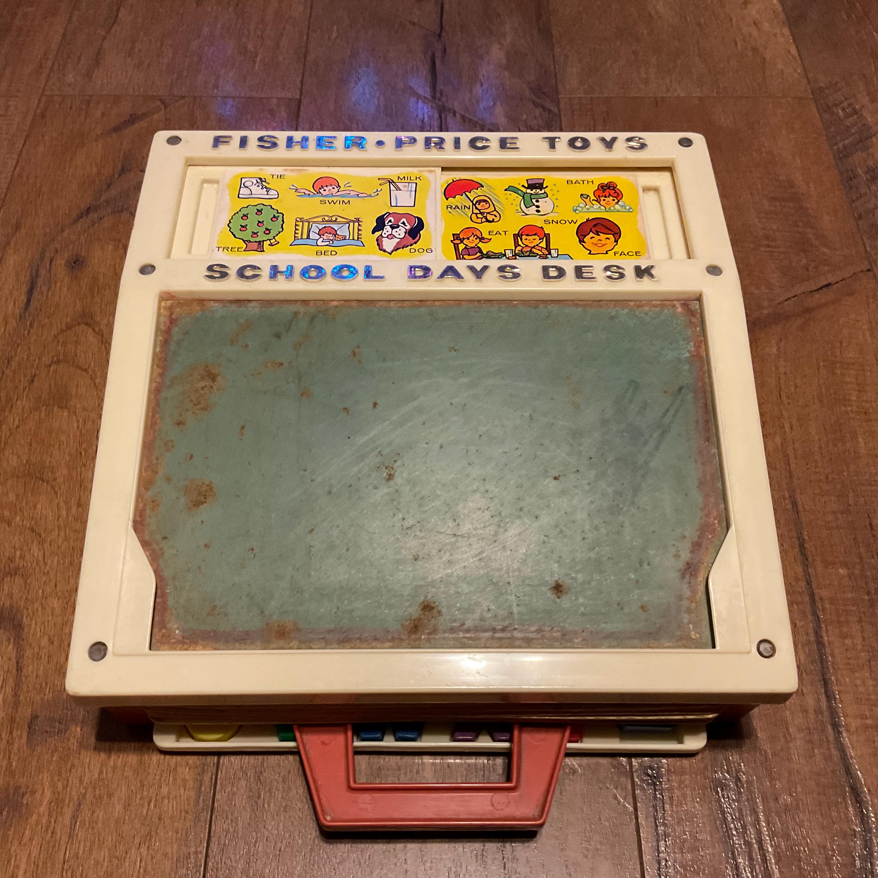 Ancien jouet Fisher Price TOYS School Days Desk 1972 jouet vintage rétro