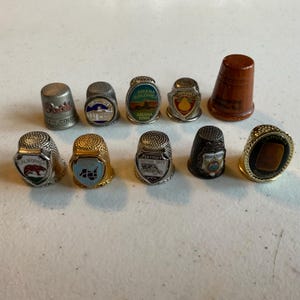 Lot of 10 Metal and Wood Collectable States & Parks Thimbles