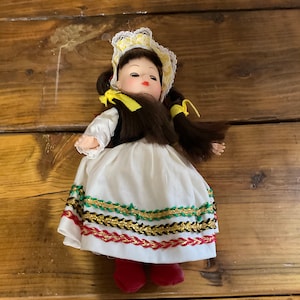 Dream Maker Dolls- Dolls of the Nations- Poland- with Original Box