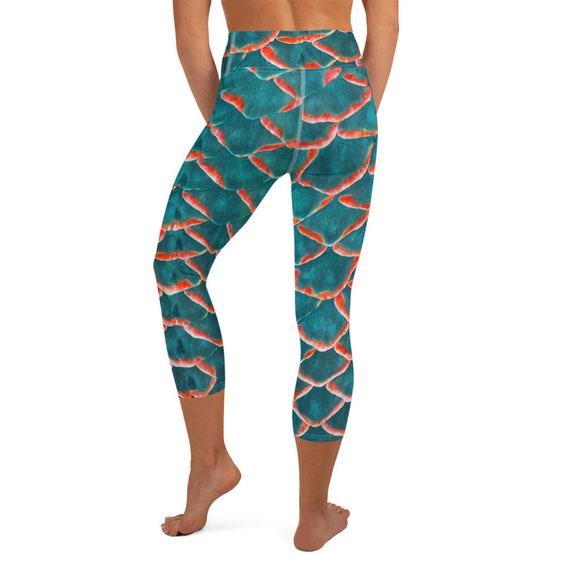 Yoga Pants for Women for Womens Capri Leggings Colorful Trippy Art Pockets and Tummy Control Gym Tights