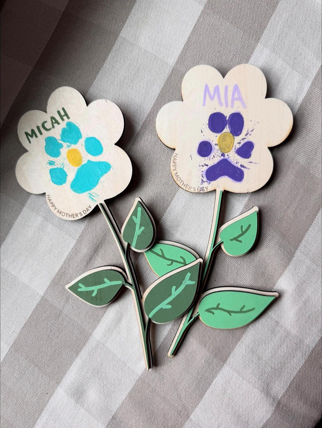 Mother’s Day Pet Paw Print Flower Magnet