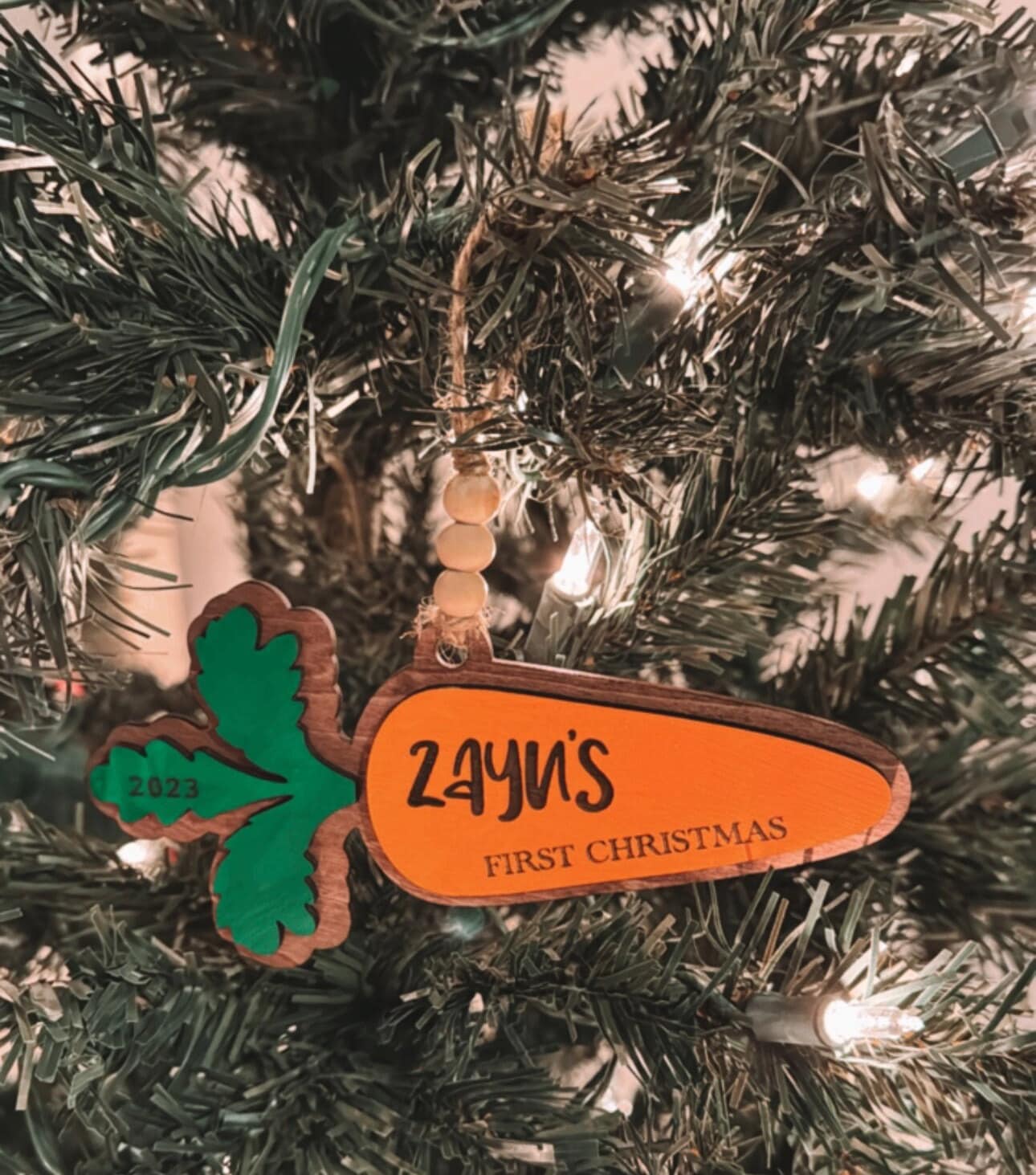 Personalized Wood Pet Ornament, Carrot Design