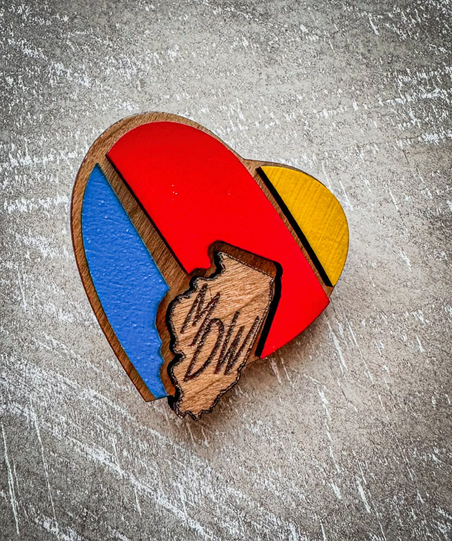 State themed airline inspired pin for travel and aviation lovers