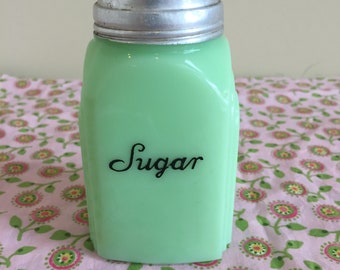 Beautiful Vintage Jadeite McKee Roman Arch Sugar Shaker w/Original Lid