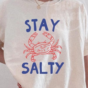 Stay Salty Comfort Colors Crab T-Shirt, Casual Crab Beach Shirt, Coastal Beach Graphic Unisex Summer Picnic Shirt, Coastal Tee