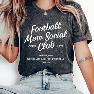 Football Mom Social Club, Retro Mom Club T-Shirt, Sport Mom Shirt, Shirt für Football Mom, Endzone Social Club