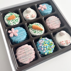 Easter Chocolate Covered Oreos / Gluten Free Sandwich Cookies / Spring Pastel Chocolate Covered Oreos / Easter Bunny / Yellow Chick