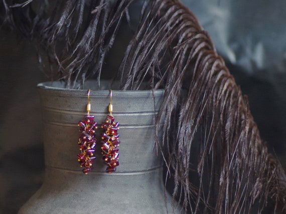 Natural amethyst_natural garnet_long earrings_earring for mom_semiprecious stones_violet and gold_gift for her_stone jewelry_classik look