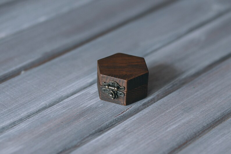 unique ring boxes