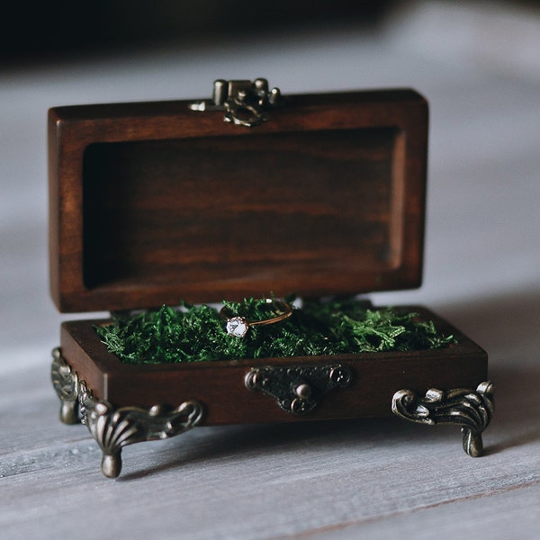 Boîte à alliances. Boîte à bagues rustique. Boîte à bagues en bois. Cérémonie de mariage.