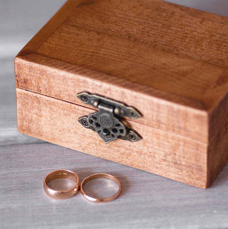 Rustic ring box Ring box wedding Ring box Engraved ring box Custom ring box Wood ring box Ring box holz Ring box proposal Ceremony ring box
