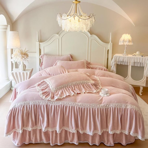 Luxus rosa Samt Bettwäsche Set, französische Prinzessin a284 Rüschenbettrock, romantische Spitze Bettbezug Set, Kokette Vintage Schlafzimmer Dekor