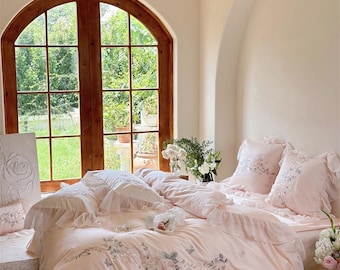 Blush Pink Floral Embroidered 1000TC Egyptian Cotton Bedding Set: Ruffled Romantic a2 Duvet Cover