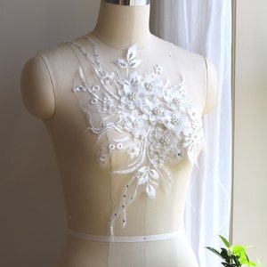 IVOIRE CLAIR Applique de dentelle pour costume 3D avec perles et perles pour costume de danse, robe de soirée, jolie robe de bal, jupe A120-D