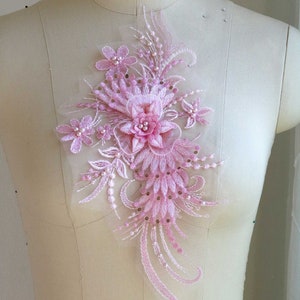 Applique 3D rose en dentelle perlée avec une seule fleur pour une tenue de danse couture, une tenue de patinage, une robe de bal, une coiffe A166-C