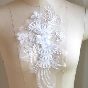 BLANC CASSÉ Applique 3D de dentelle perlée à une seule fleur pour mariée, voiles, costume de danse, costume de patinage, robe de bal, couvre-chef A166-D