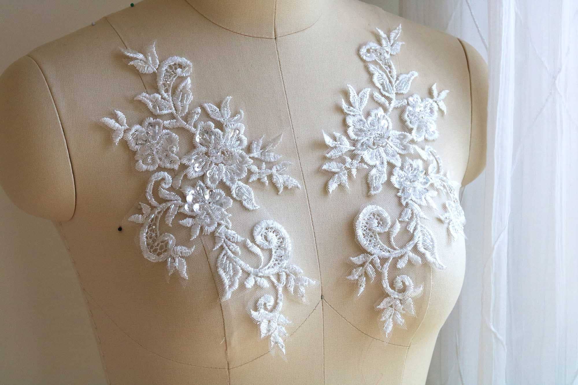 Off-white Bridal Dress Chest Lace Applique Corded Flower Lace Appliques Patch Handmade Craft DIY Sewing For Wedding Prom Party Dress - UK