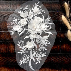 OFF WHITE 3D Blumen Stickerei Aufnäher Spitzen Applikation mit Perlen Perlen für Tanzkostüm, Abendkleid, Modeprojekt A025-F
