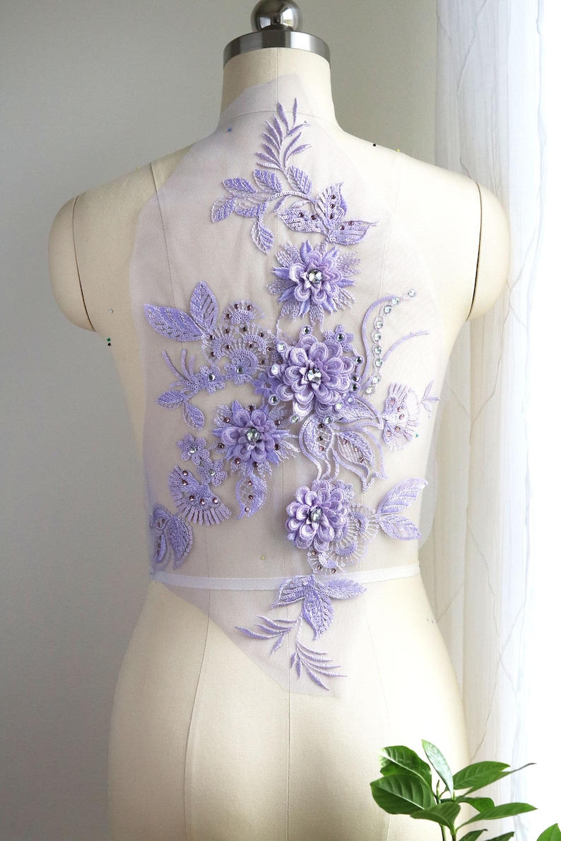 GOLD W//CRYSTAL BEADED FLOWER APPLIQUE 2415-A