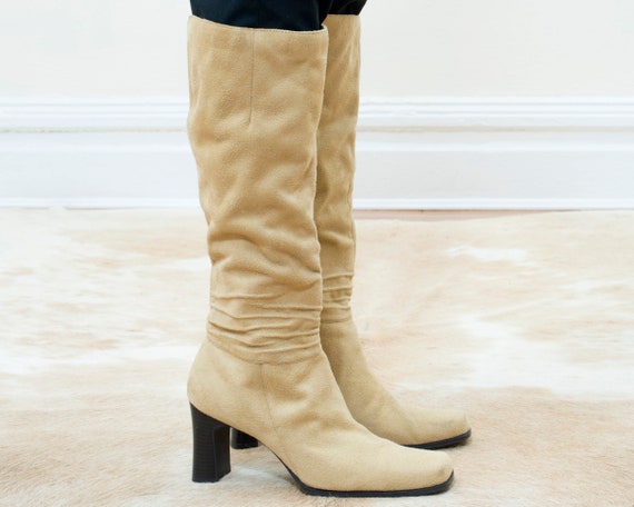 90s faux suede tan boots 9 | beige block heel squ… - image 1
