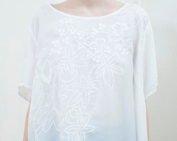 90s white tropical floral embroidered blouse | sh… - image 2