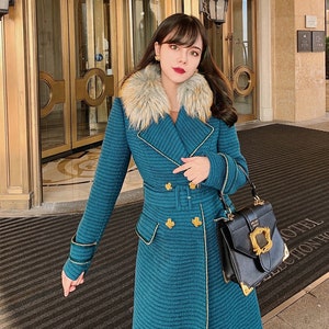 Striped 80% Wool Coat: Retro Blue Winter Coat with Fur Collar