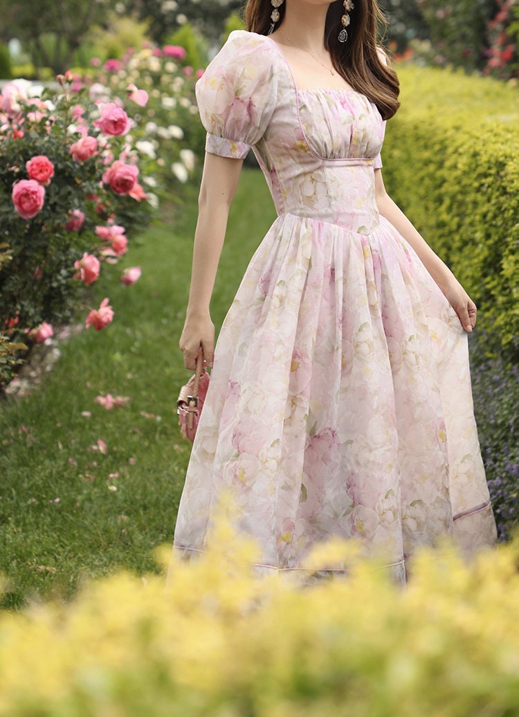 Garden Puff Dress ピンク Pink Plus Size Floral Print Smocked Puff Sleeve Dress - Blue