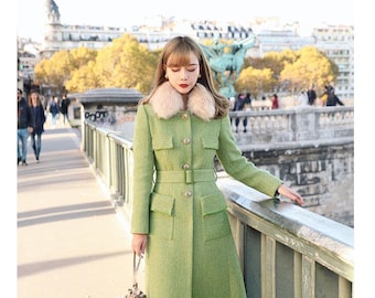 Sample Sale US 10-12-1950s Parisian Green Wool Coat: Detachable Collar & Belt