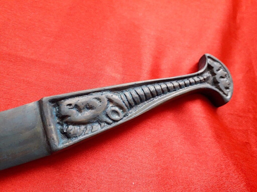 Lorestān Bronze Dagger Lorestan Dagger Bronze Dagger Ancient Dagger