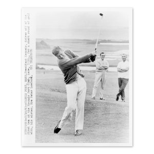 1963 John F Kennedy Poster Photo - Old Photo of American President John F Kennedy Playing Golf at Hyannis Port Wall Art