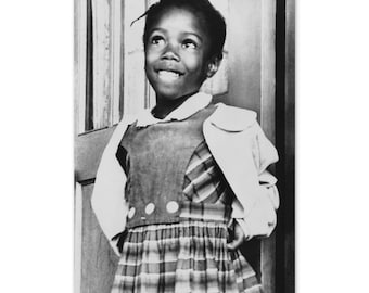1960 Ruby Bridges Poster Photo - Vintage Photo of Six-Year-Old Black American Civil Rights Activist Ruby Bridges Wall Art