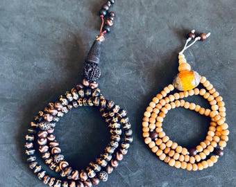Old used  beads mala/Yak Bone/ Prayer Beads:   guru bead.