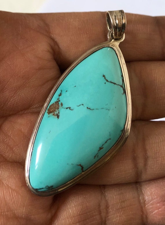 Tibetan silver and turquoise pendant - image 5