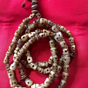 Old yak bone prayer beads