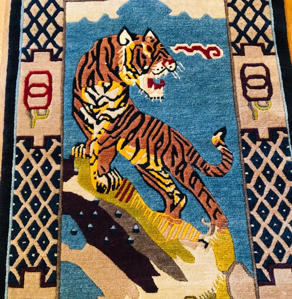 Handmade Tibetan Tiger Rug: Pure Sheep Wool, Hand-knotted